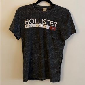 Hollister tee